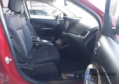 2017 Dodge Journey Crossroad z USA, uszkodzony, nr VIN 3C4PDCGG8HT501546